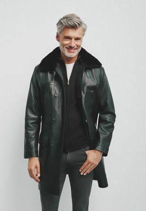 OCHNIK PŁASZCZ MĘSKI czarny