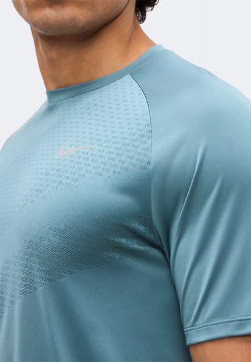 Nike Dri FIT ADV Stride Running T Shirt Men's — foto 6