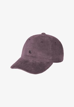 Gorra de pana en púrpura suave, con visera curvada, costillas verticales texturizadas y un pequeño logo bordado en la parte frontal.