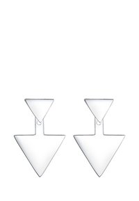 Silberfarbene Ohrringe aus Metall mit einem geometrischen Design, das aus zwei ineinander greifenden dreieckigen Formen besteht. Die Oberflächen sind glatt und die Hardware minimal.