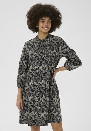 BRODERIE ANGLAISE - Denné šaty - black whitecap