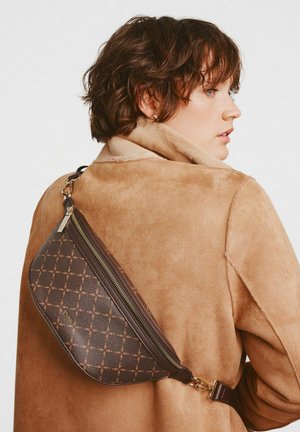 OCHNIK - Saszetka nerka