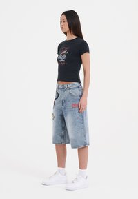 Ed Hardy PANTHER CRAWL  - Shorts di jeans - bleach