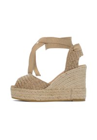 Sandalo con zeppa, parte superiore in tessuto beige intrecciato, cinturini incrociati in tessuto e suola in corda di juta naturale. Punta aperta e finitura strutturata.