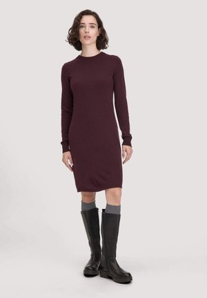 REGULAR - Strickkleid - schwarz/beere
