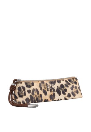 Pequeño bolso rectangular con estampado de leopardo, cremallera plateada y cordón marrón en bucle, con la marca Bimba Y Lola en la parte delantera.