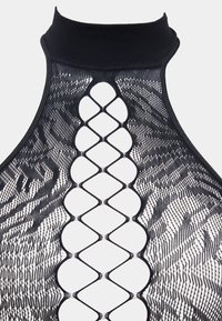 Svart mesh bodysuit med hög krage, diamantmönstrade utskärningar och en texturerad design som framhäver dess genomskinliga och andningsbara tyg.