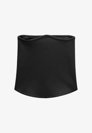 Melns kakla lakats no mīksta auduma, ar gludu, noapaļotu augšējo malu un mazām ventilācijas caurumiem netālu no centra.