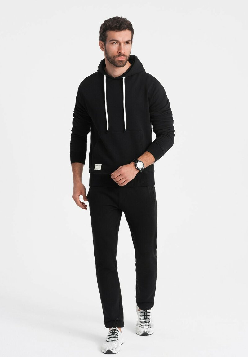 Ombre KANGAROO SET - Chándal - black