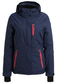 Marineblaue, wasserdichte Jacke mit hohem Kragen, verstellbarem Kapuze, roten Reißverschlus Akzenten und Seitentaschen; strukturiertem Stoff mit glatter Oberfläche.