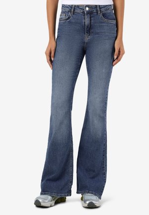 Flared jeans - medium blue denim