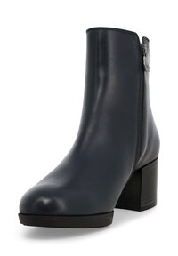 Stivaletto alla caviglia in pelle blu navy con punta arrotondata, cerniera posteriore e tacco largo. Texture liscia con dettagli minimalisti in metallo.