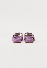 Alma en Pena Pantoletai - violet