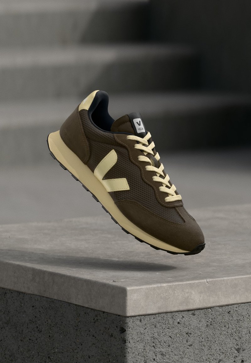 Veja RIO BRANCO eagle sun/brown