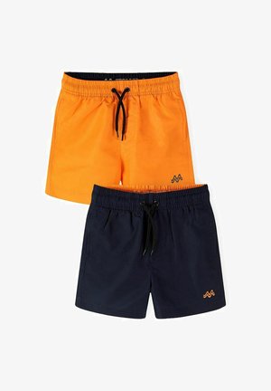 Dwie pary kąpielówek, jedna jaskrawo pomarańczowa, druga ciemnogranatowa, obie z elastycznym pasem, czarnymi sznurkami oraz małym logo fali na nogawce.