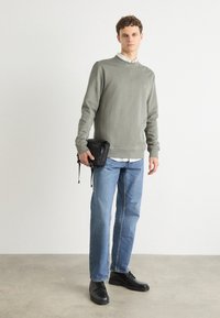 BOSS Melegítőfelső - open grey sixteen