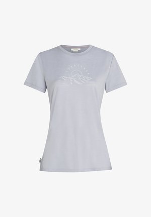 Helles graues T-Shirt mit kurzen Ärmeln aus weichem Stoff, das ein Konturdesign von Berg und Sonne in Weiß auf der Brust zeigt. Schlichte und taillierte Form.