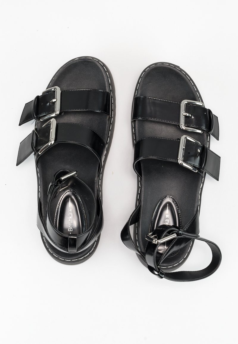 Bershka Sandalias con plataforma black/negro (Segunda mano