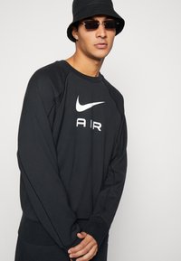 Nike Sportswear AIR CREW - Ikdienas džemperis - black/white