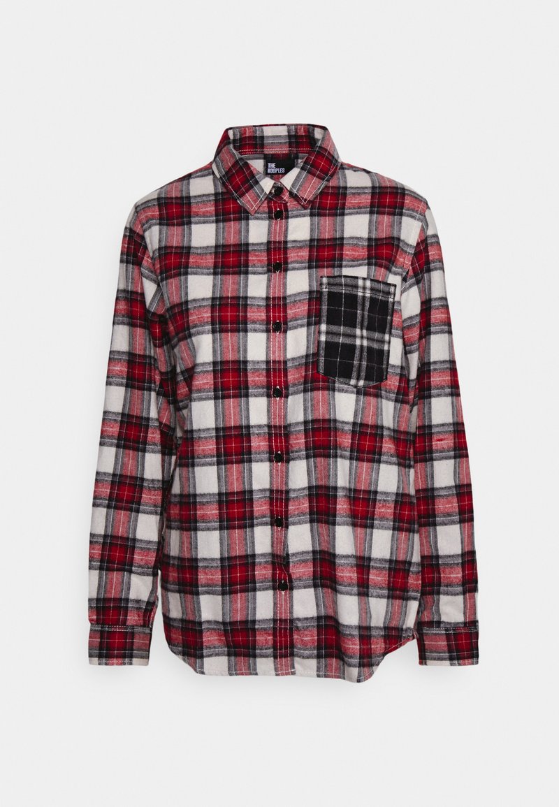 Czerwona i czarna koszula flanelowa w kratę z kołnierzykiem na guziki, długimi rękawami i jedną przednią kieszonką w czarno-szary wzór w kratkę.