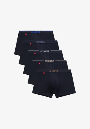 Pięć par czarnych bokserek z kolorowymi pasami w talii oznaczonymi napisem „ATLANTIC”, ułożonych w nieregularny stos na białym tle.