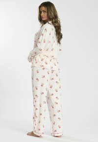 Loungeable MISTLETOE BUTTON SET - Conjunto de pijama - pink