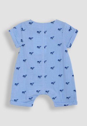 Lichtblauwe romper van zachte stof, met een patroon van kleine marineblauwe walvissen. Korte mouwen en een opgerolde zoom maken het ontwerp compleet.