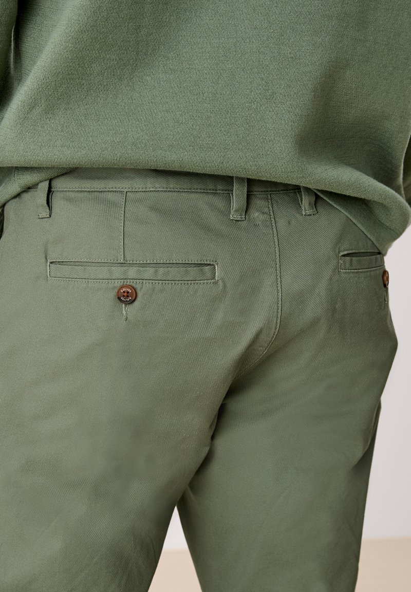 Herren Chinos | s.Oliver Chino army green/dunkelgrün - RC68259 Herren Chinos | s.Oliver Chino army green/dunkelgrün - RC68259