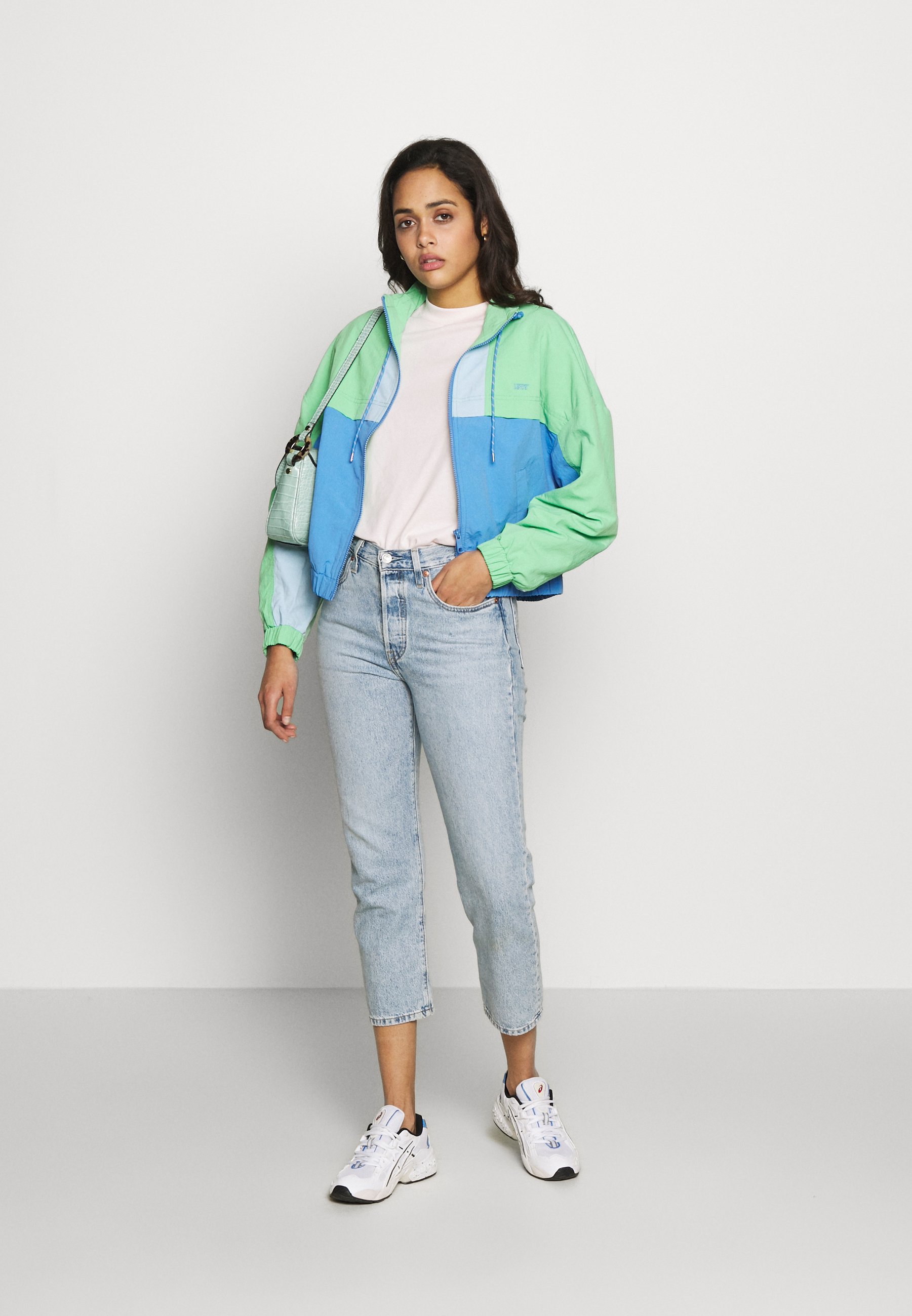 CELESTE WINDBREAKER Kurtka sportowa absinthe green CELESTE WINDBREAKER Kurtka sportowa absinthe green