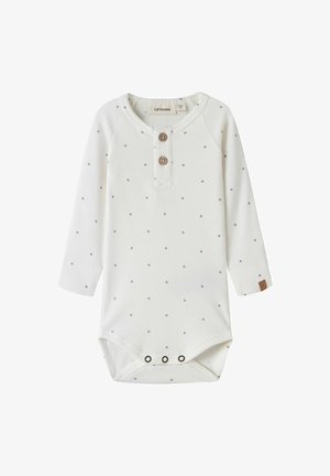 Weißer gerippter Baby-Body mit langen Ärmeln, kleinen grauen Punkten, zwei Holzknöpfen am Hals und drei Druckknöpfen im Schritt.
