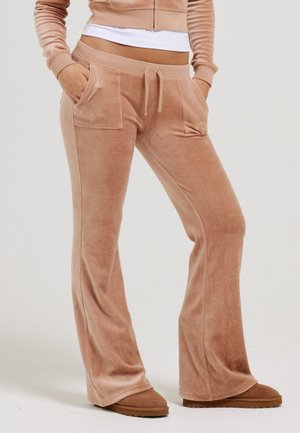 HERITAGE CROWN CAISA - Tracksuit bottoms - cafe au lait