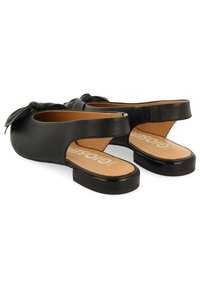Gioseppo Bailarinas con tira trasera - black