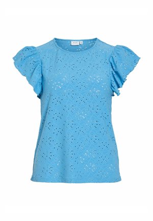 Blouse bleu clair à manches courtes avec motif floral en œillets, manches à volants, encolure ronde et coupe décontractée.