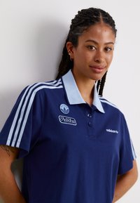 adidas Originals CROP - Polo krekls - dark blue