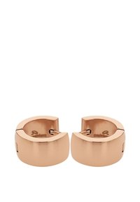 Ett par släta, roséguldfärgade hoopörhängen i rostfritt stål med gångjärnslås på en vit bakgrund.