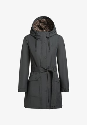 Donkergrijze waterdichte jas met een capuchon, knoopsluiting, ceintuur om de taille en twee voorzakken. Luipaardprint voering zichtbaar in de capuchon.