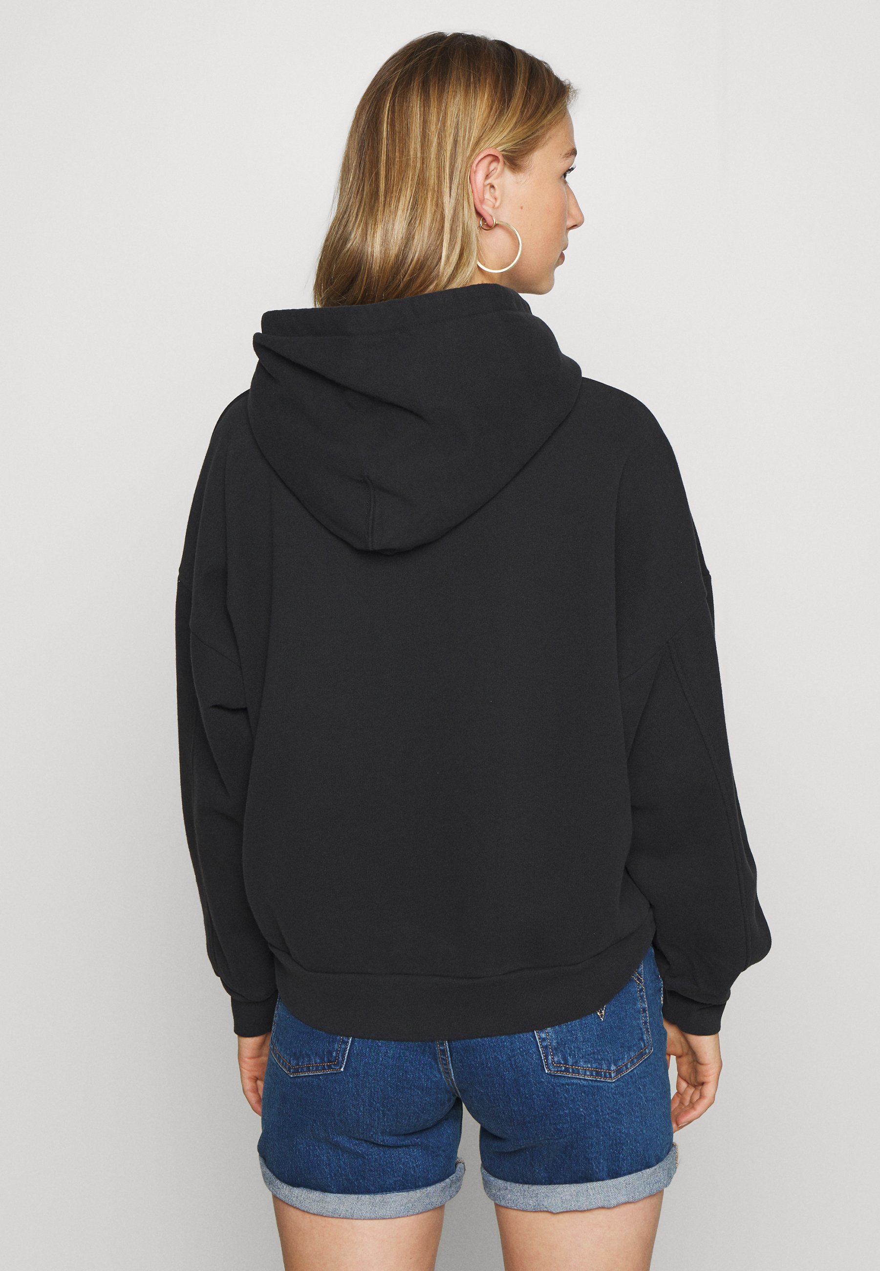 Levi's® GRAPHIC 2020 HOODIE Kapuzenpullover caviar Levi's Herren Graphic Hoodie Kapuzenpullover in 2020