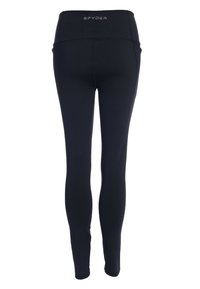 Leggings negros de lycra con una cintura alta. Presentan una textura suave y el logo "SPYDER" en la parte trasera, sin patrones ni acentos adicionales.