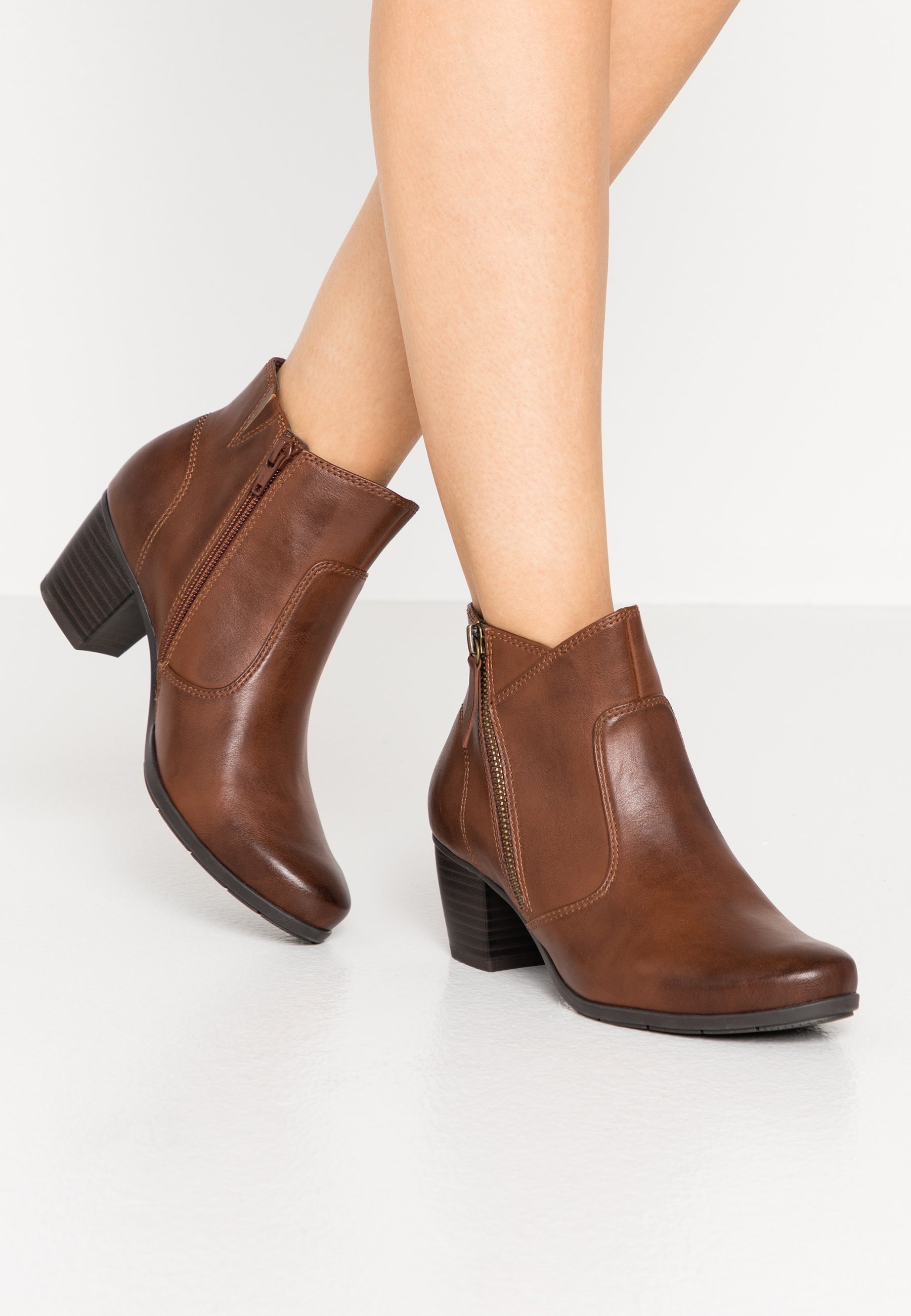 Cognac Boots Jana Skoletter & ankelstøvletter - Sko Til Dame Cognac Boots Jana Skoletter & ankelstøvletter - Sko Til Dame