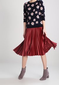 Dorothy Perkins Stickad tröja - dark blue