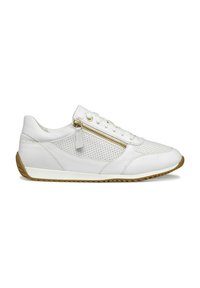 Zapatillas deportivas blancas de cuero con diseño perforado, que presentan una cremallera dorada y una suela de goma texturizada en color marrón.
