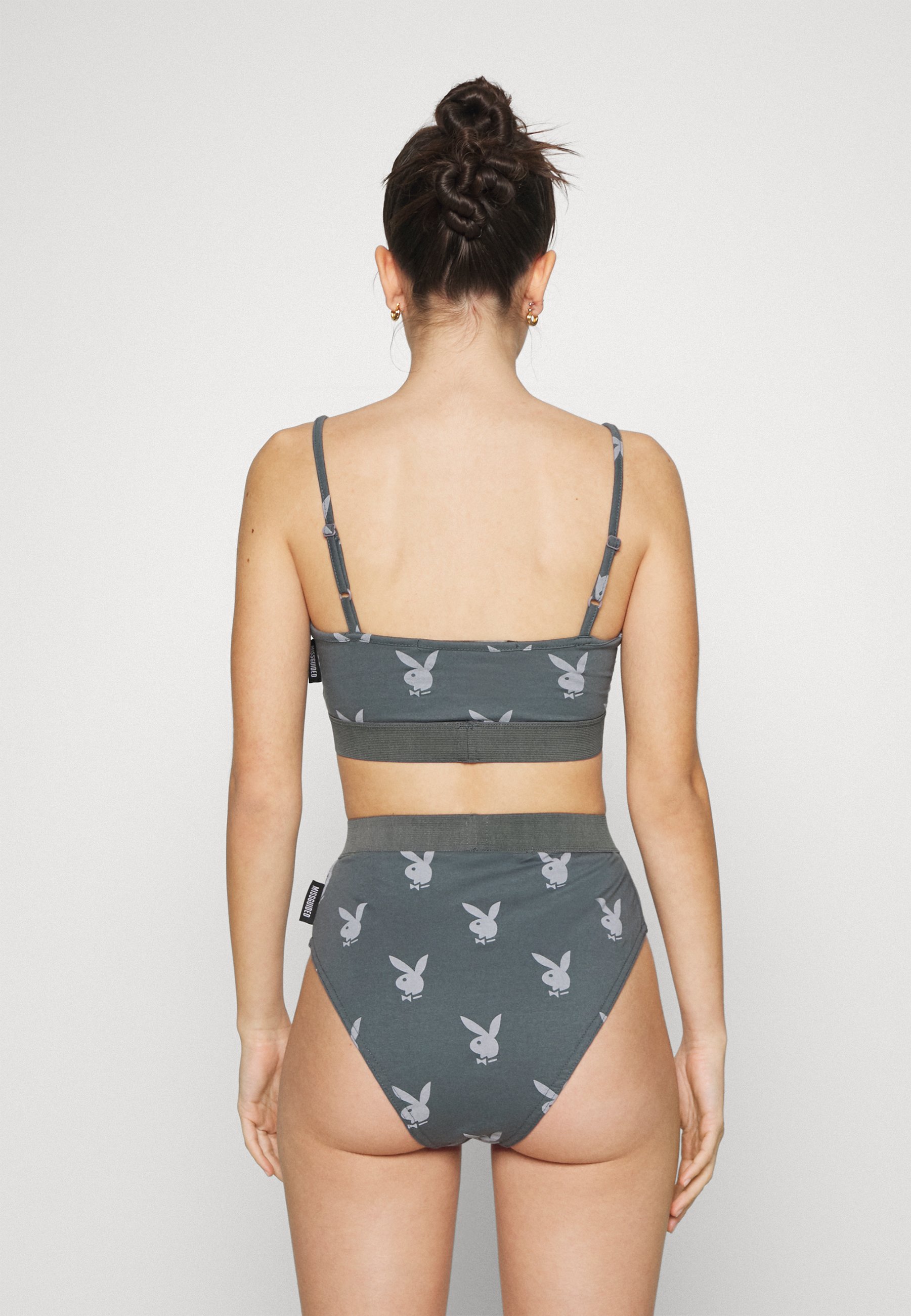Missguided PLAYBOY LOUNGE SCOOP BRALET AND BRIEF SET - Braguitas - grey/gris - Zalando.es