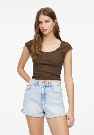 TURN-UP - Farkkushortsit - light-blue denim