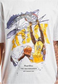 Upscale by Mister Tee ATTACK PLAYER - Print T-shirt - white
