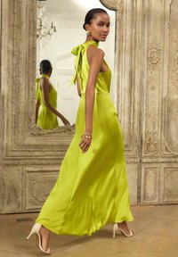 Next TALL - TEXTURED HALTER SLEEVELESS - Maxiklänning - lime green