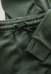 Non sélectionné, khaki green