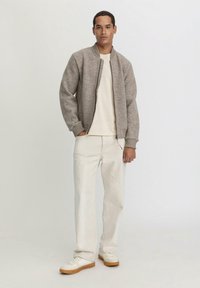 hessnatur Vest - greige