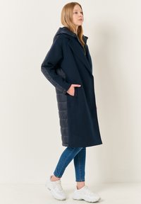 Jimmy Key LOOSE FIT HOODED MIDI - Cappotto invernale - dark blue