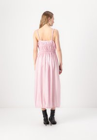 UGG AREUM DRESS - Kokteiļkleita/ballīšu kleita - light pink