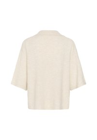 Pull en maille beige à manches courtes avec col et bas côtelés, présenté de dos sur un fond blanc.
